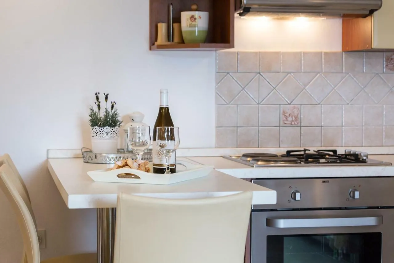 Beach Apartment M & B Poljana   Poljana (Ugljan)
