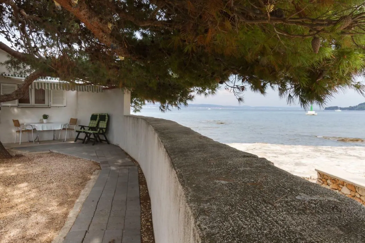 Beach Apartment M & B Poljana